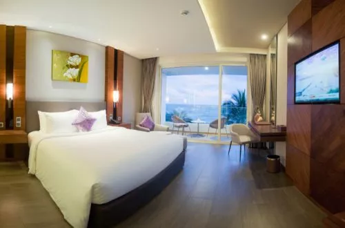 Thiết kế phòng tiện nghi với tầm nhìn hướng ra biển 