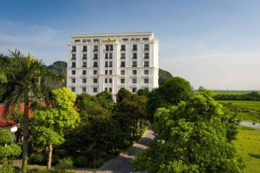 thumbnail Voucher nghỉ dưỡng sang trọng Ninh Bình Hidden Charm Hotel & Resort 4 sao, 2 ngày 1 đêm